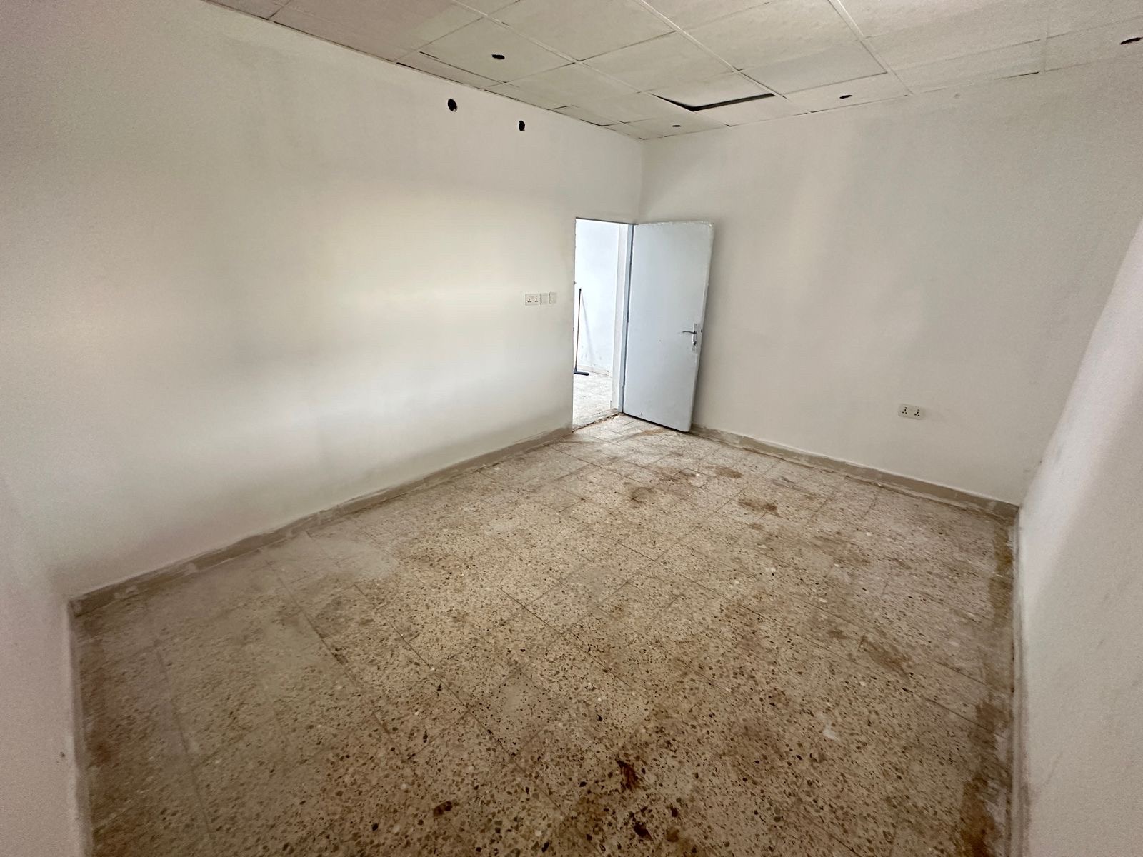 🏡 بيت عربي للإيجار السنوي – عجمان / منطقة البستان