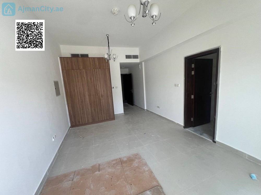 ستوديو للإيجار السنوي في قريه الاميره بسعر 28000 درهم
