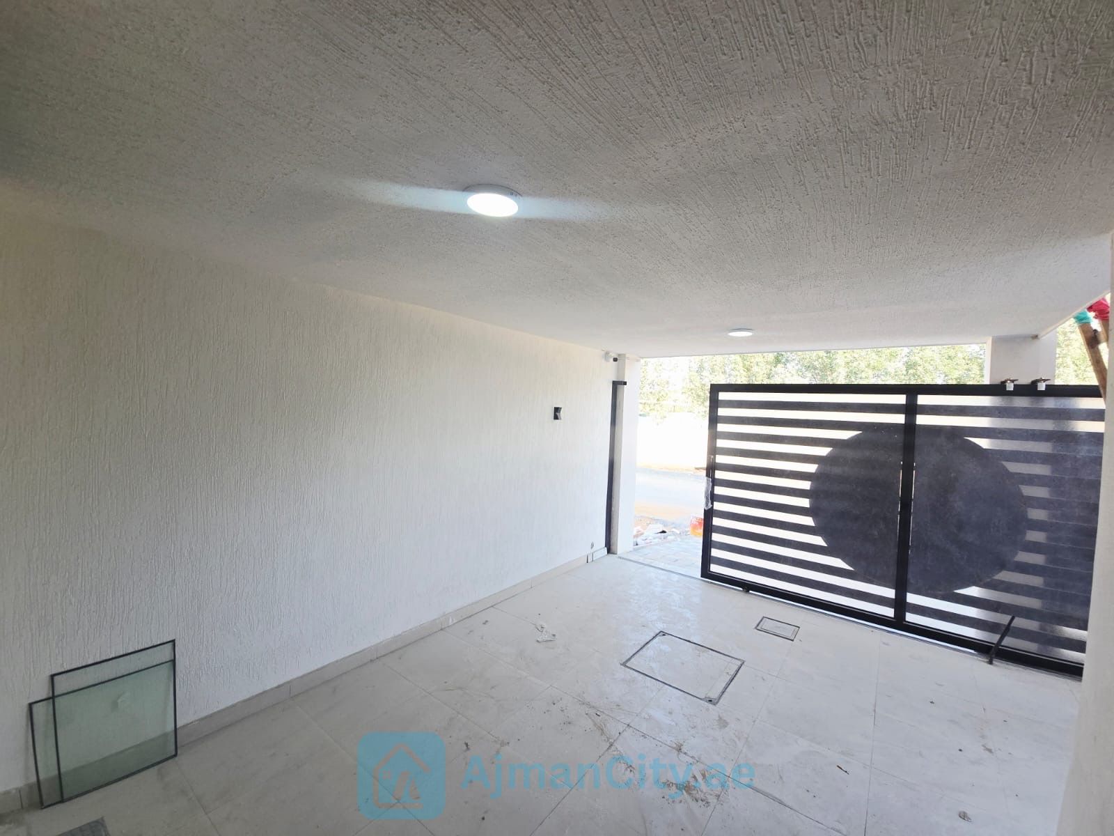 Villa has 5 master bedrooms