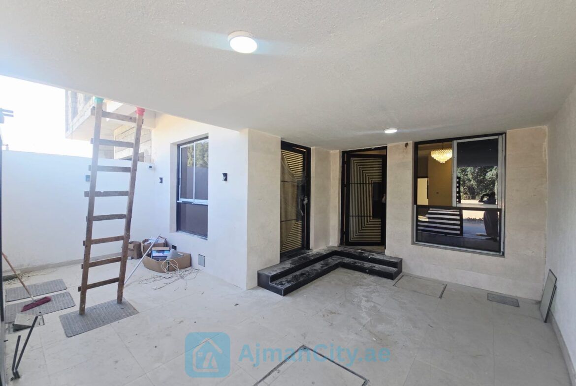 Villa has 5 master bedrooms
