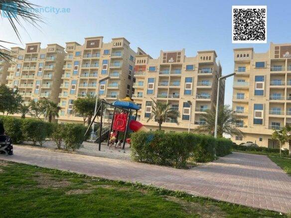 شقة للإيجار السنوي غرفه وصاله في قريه الاميره الباسمين