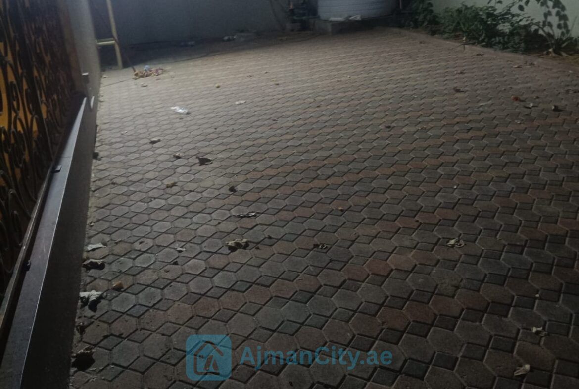 فيلا بالرميلة 1 تاني خط من الكورنيش