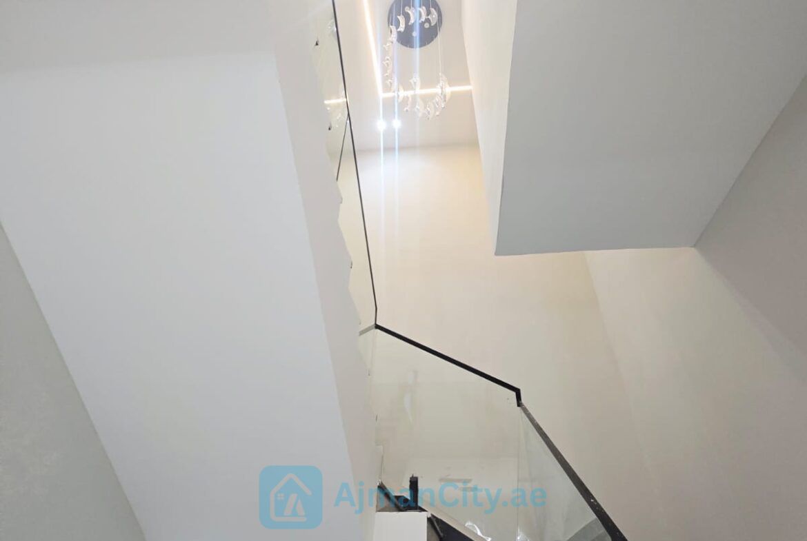 Villa has 5 master bedrooms