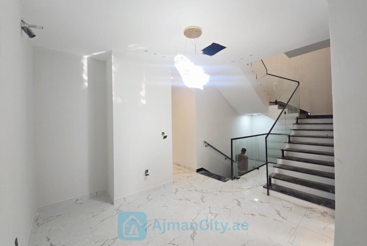 Villa has 5 master bedrooms