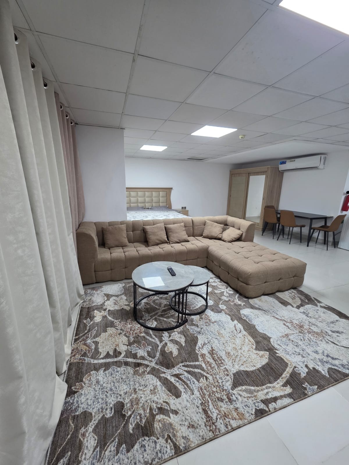 scaled_1000208642 استوديو بالمويهات 2 مساحه كبيره جدا