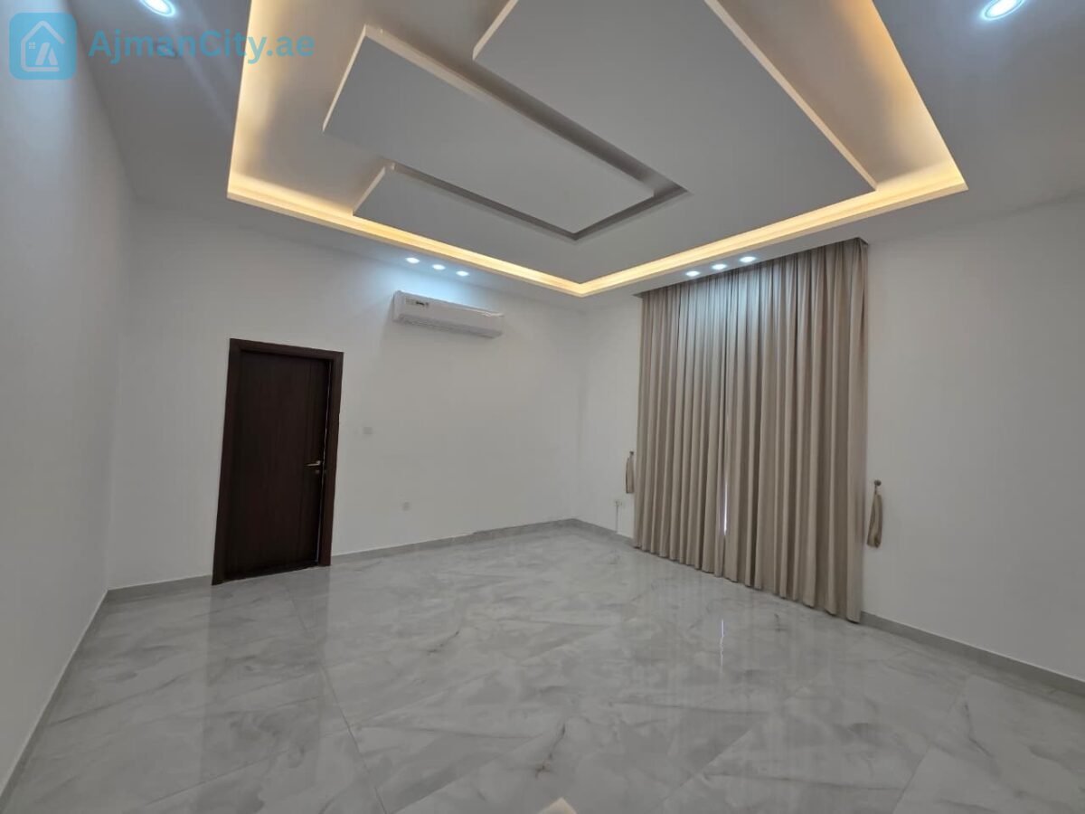 ️ 5 غرف ماستر | مجلس | صالتان | غرفة خادمة | حوش واسع | 120,000 درهم | 4 دفعات