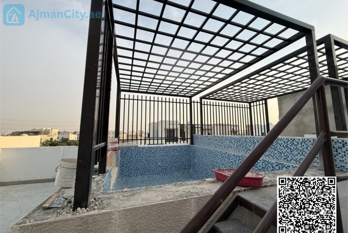فيلا مميزه بحمام سباحة للبيع بحي الياسمين
