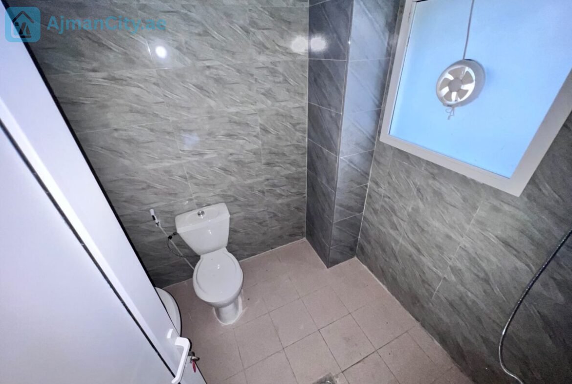 First resident in Al-Aliyah, spacious room and lounge, master room, balcony, free maintenance