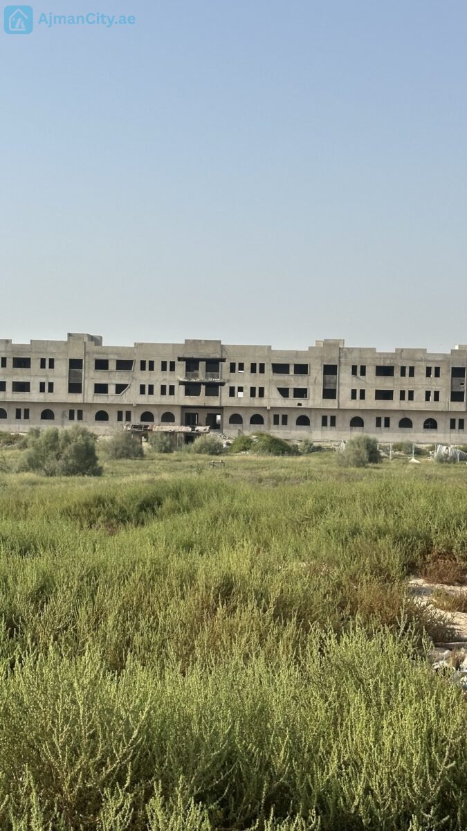 للبيع ارض بالجرف الصناعية 2 -عجمان