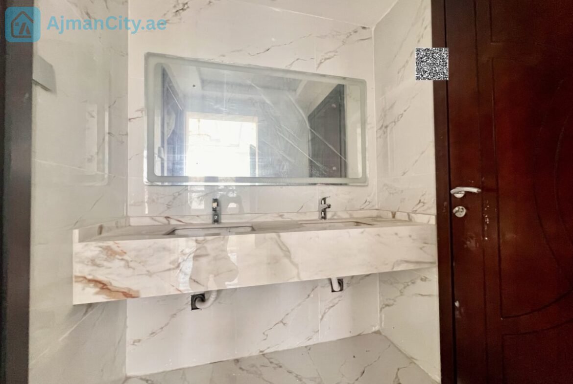 Four master bedrooms + maid’s roomMajlis, living room, and internal staircase to the roofLand area: 190 sq mBuilt-up area: approximately 3000 sq ftExcellent new price: 1,250,000Includes fees and registrationIncludes electricity and water feesVilla is on a street and alley