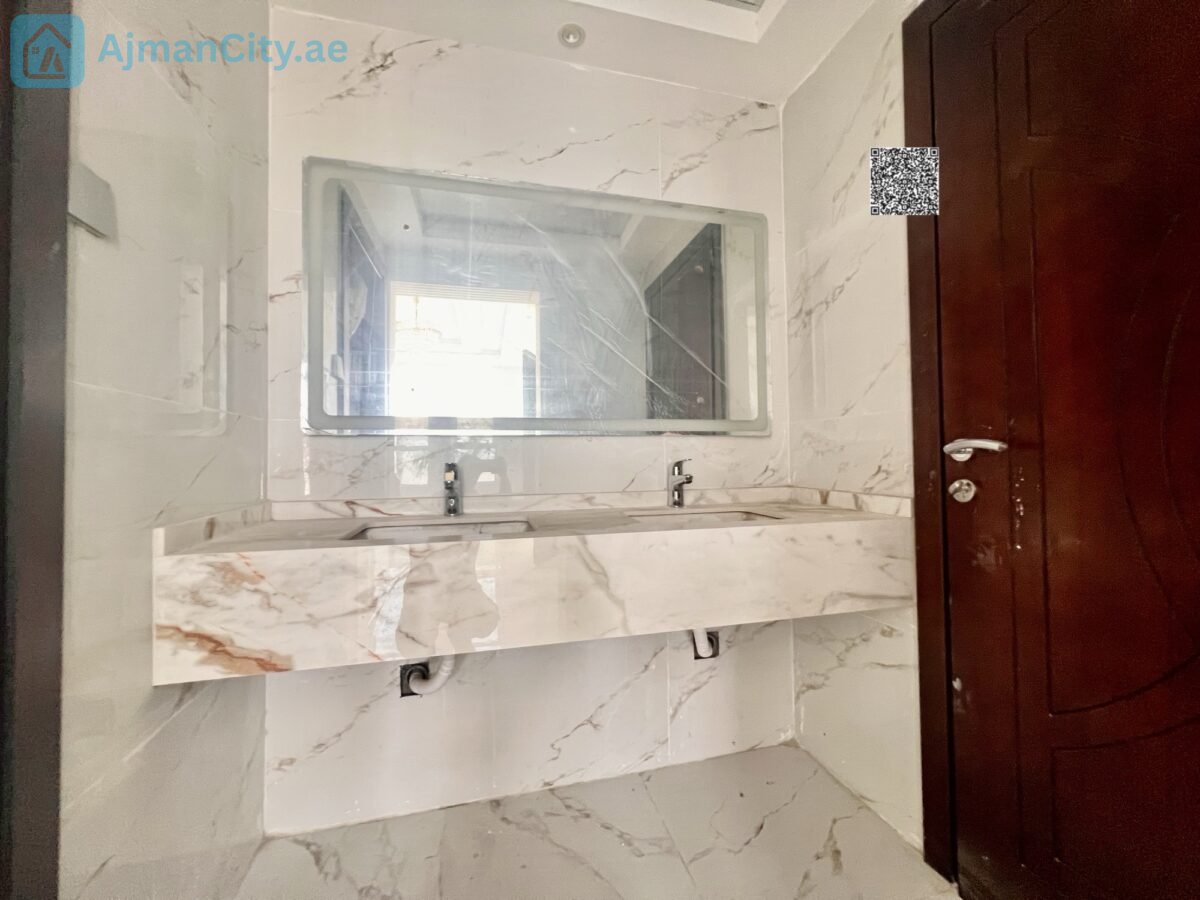 Four master bedrooms + maid’s roomMajlis, living room, and internal staircase to the roofLand area: 190 sq mBuilt-up area: approximately 3000 sq ftExcellent new price: 1,250,000Includes fees and registrationIncludes electricity and water feesVilla is on a street and alley