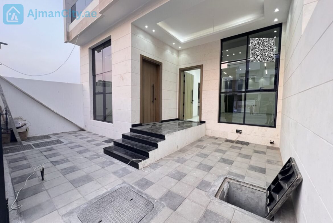 Townhouse for Sale – Al Helio Center 🏡 5 Master Bedrooms📐 Land Area: 1,722 sq ft 🏗️ Built-up Area: 3,400 sq ft🏠 Ground + First + Roof 🛋️ Majlis + Living Room + Kitchen🚗 Indoor Parking 🌅 Front Roof + Rear Roof🌿 Large Balcony off Master Bedroom 👔 Wardrobes💰 Price: AED 1,375,000 (Inclusive of Fees)Slightly Negotiable ✅ Full Commission by Seller