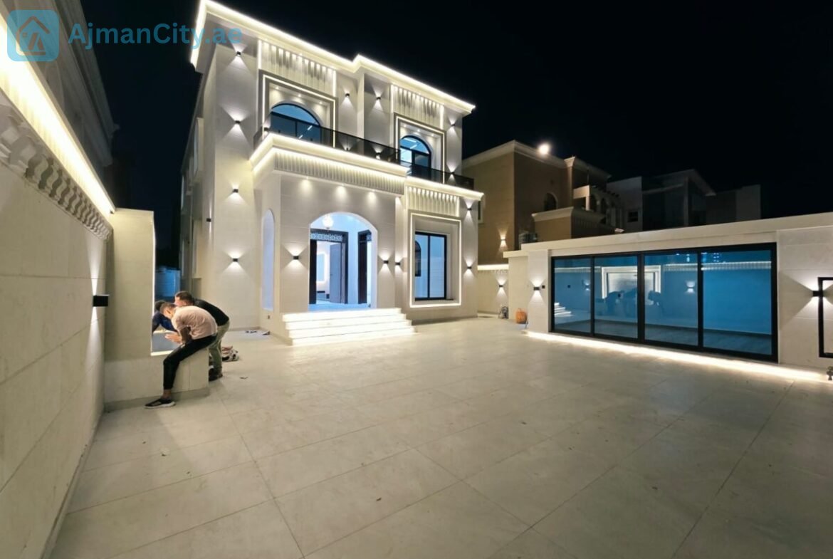 فيلا فاخرة للبيع في منطقة المويهات