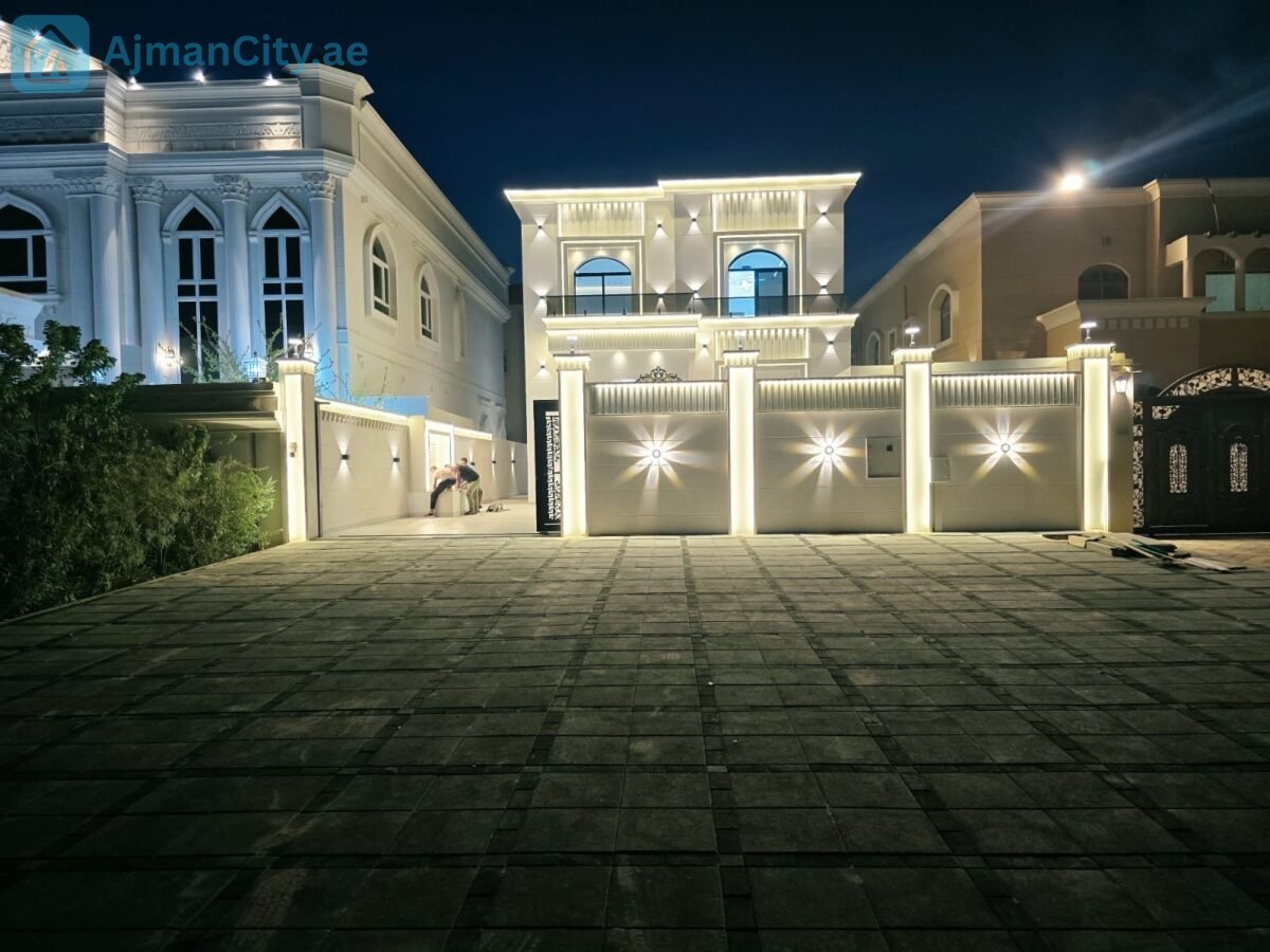 فيلا فاخرة للبيع في منطقة المويهات فيلا فاخرة للبيع في منطقة المويهات