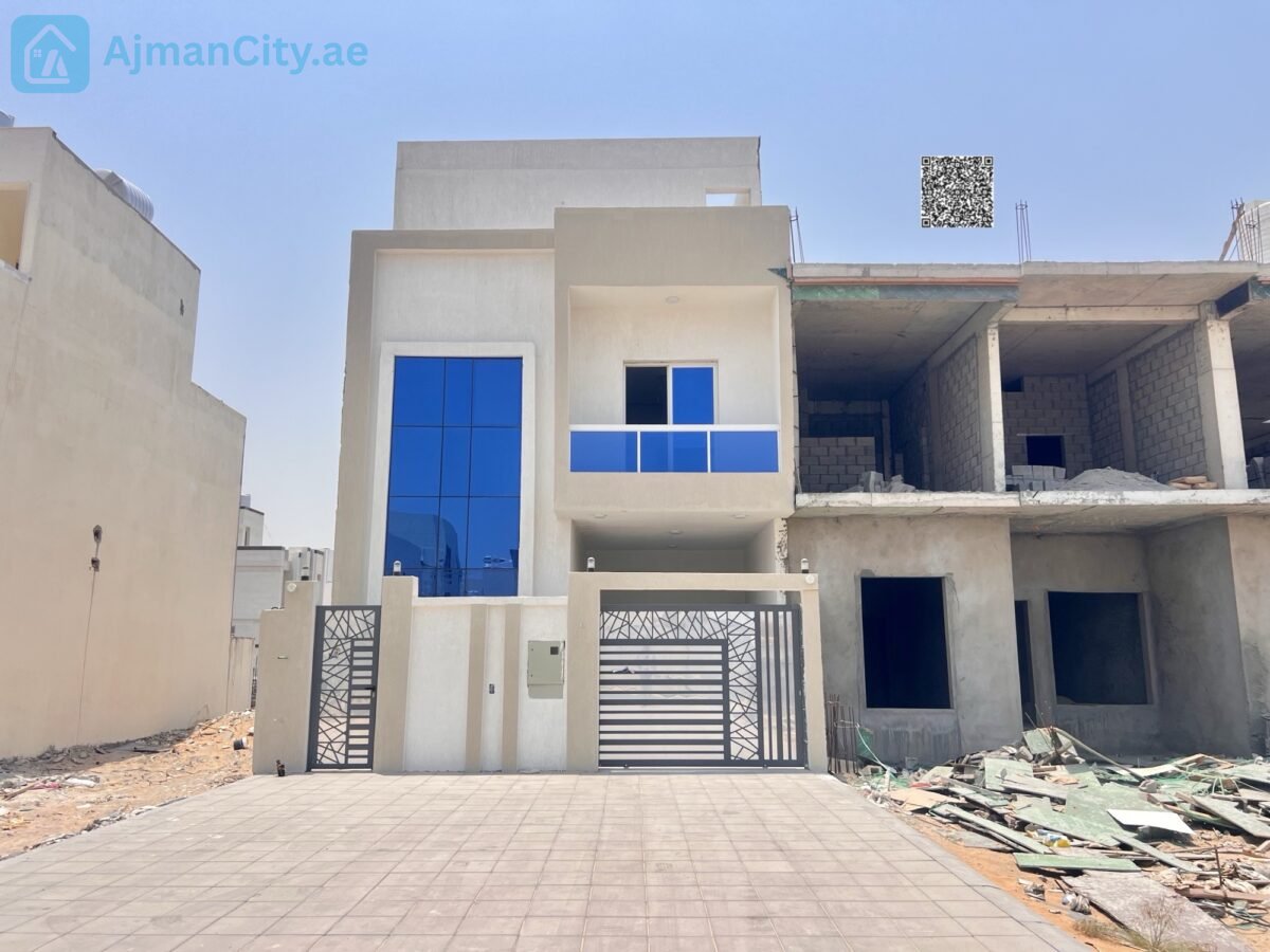 Four master bedrooms + maid’s roomMajlis, living room, and internal staircase to the roofLand area: 190 sq mBuilt-up area: approximately 3000 sq ftExcellent new price: 1,250,000Includes fees and registrationIncludes electricity and water feesVilla is on a street and alley