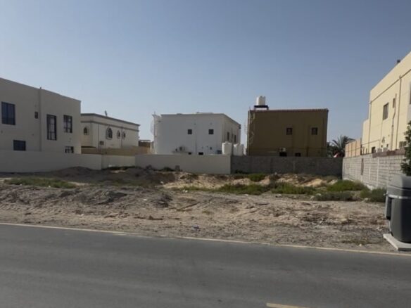 للبيع ارض سكني تجاري بالمويهات 1 – عجمان