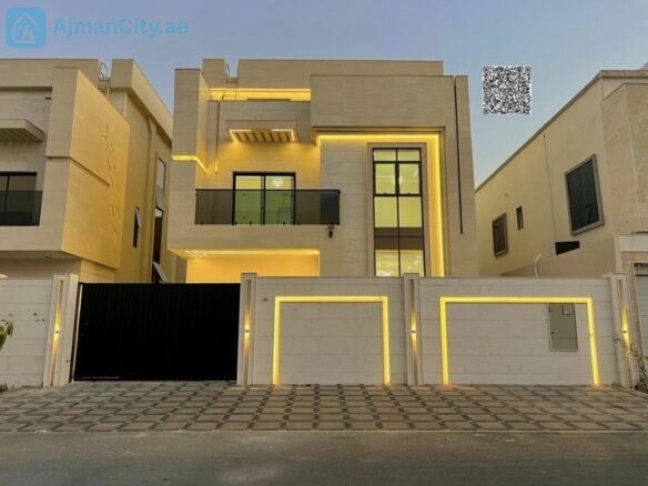 فيلا ارضي واول وروف الطابق الارضي : مجلس وصالة مطبخ وغرفة خدامة بالاضافة لحوش الطابق الاول :3 غرف نوم ماستر وبانتري الطابق الثاني : صالة كبيرة مع بنتري وغرفة وحمام وتراس كبير مساحة البناء 3600قدم مساحة الارض 3000 قدم