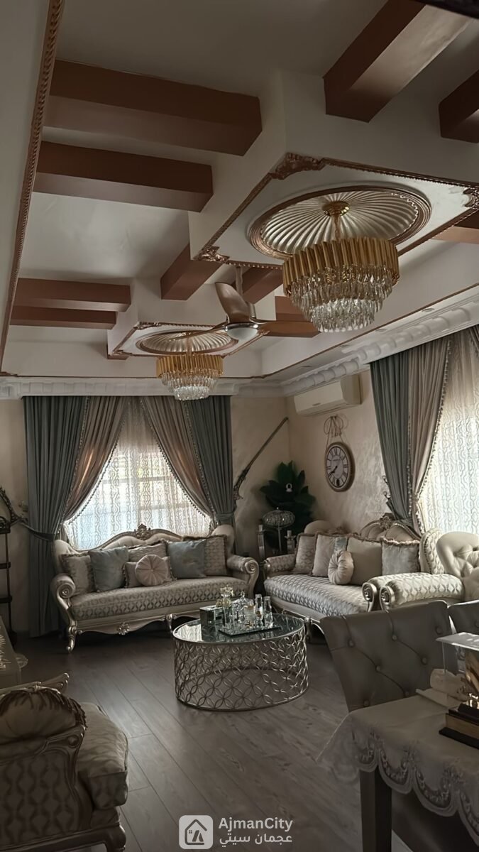 فلتين سكني تجاري للبيع الروضة عجمان