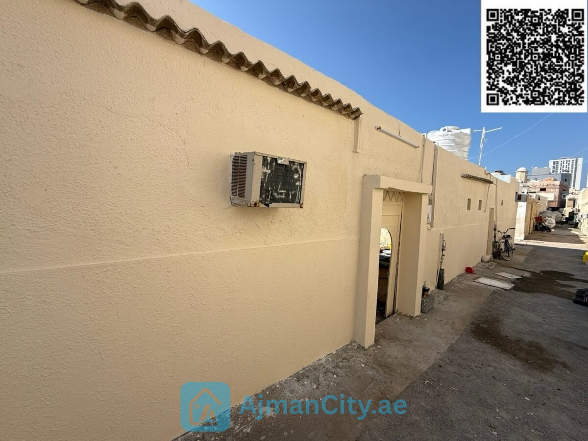 متاح للبيع بيت عربي استثماري مؤجر بالكامل