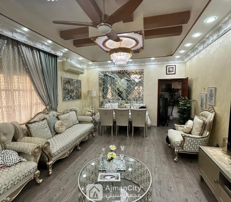 فلتين سكني تجاري للبيع الروضة عجمان