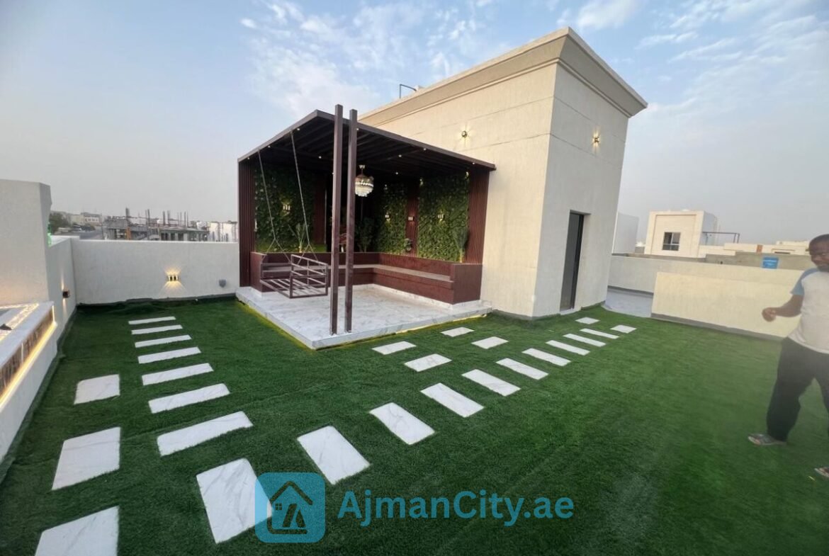 ✨ فيلا للبيع في الزاهية – تصميم عصري وموقع مميز📍 فيلا أرضي + أول + روف مفتوح📐 مساحة الأرض: 3014 قدم²🏗️ مساحة البناء: 3300 قدم²🏡 تفاصيل الفيلا:🔹 الطابق