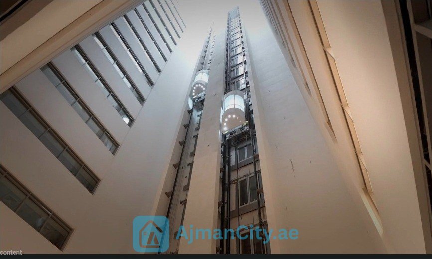 Wall Cabinets – First Tenant – Parking – Gym -Pool