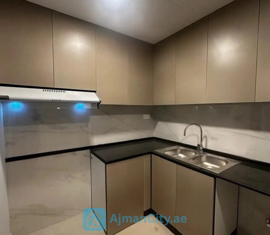 Wall Cabinets – First Tenant – Parking – Gym -Pool
