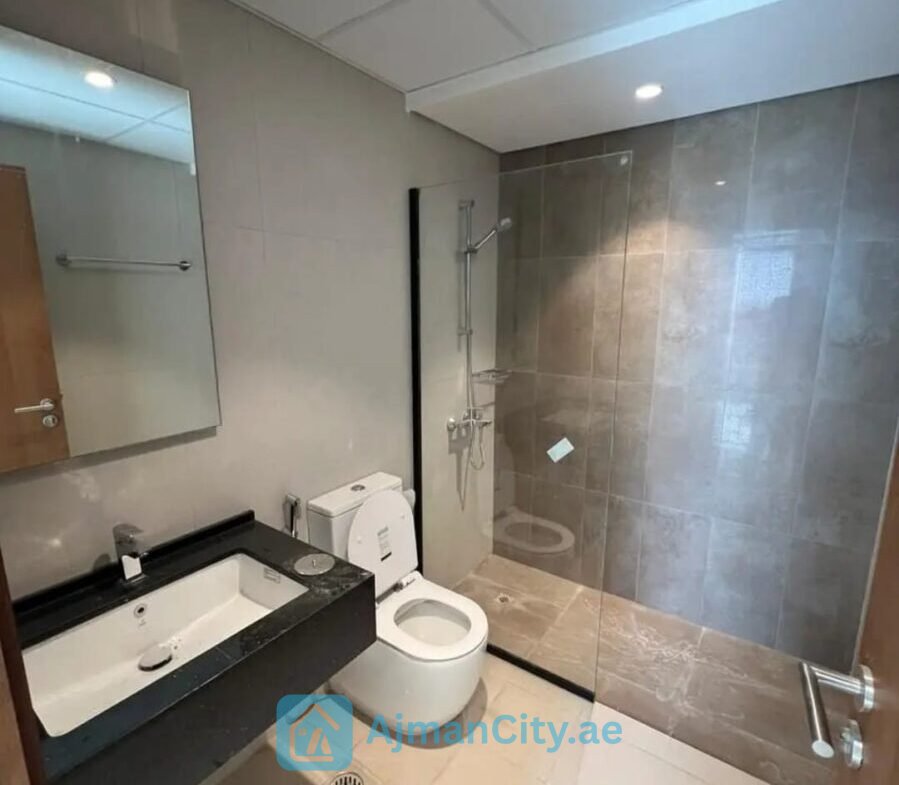 Wall Cabinets – First Tenant – Parking – Gym -Pool