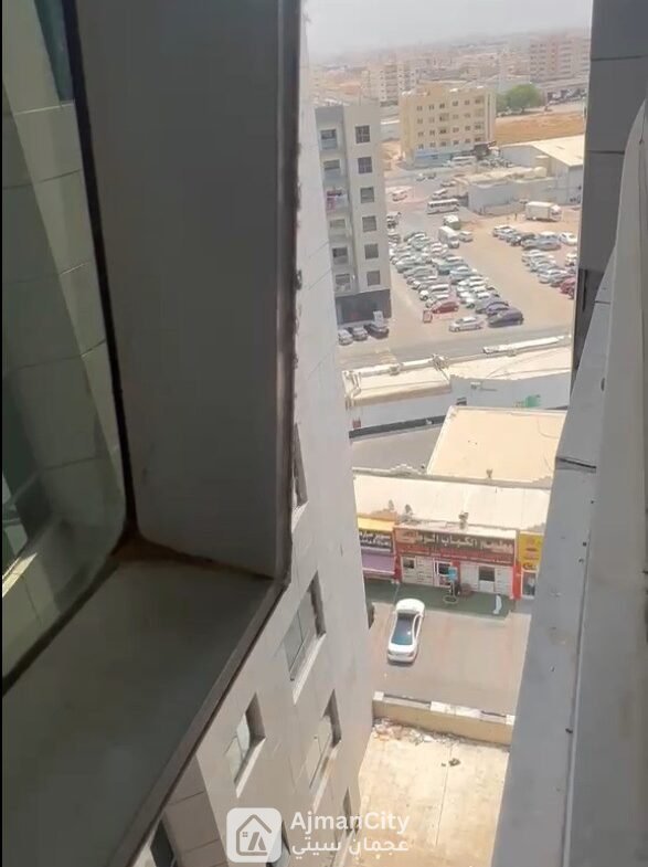 سعر مميز || جاهزه للسكن || تملك حر || شاغر || مفروشه || إطلالة مفتوحة جزئيًا