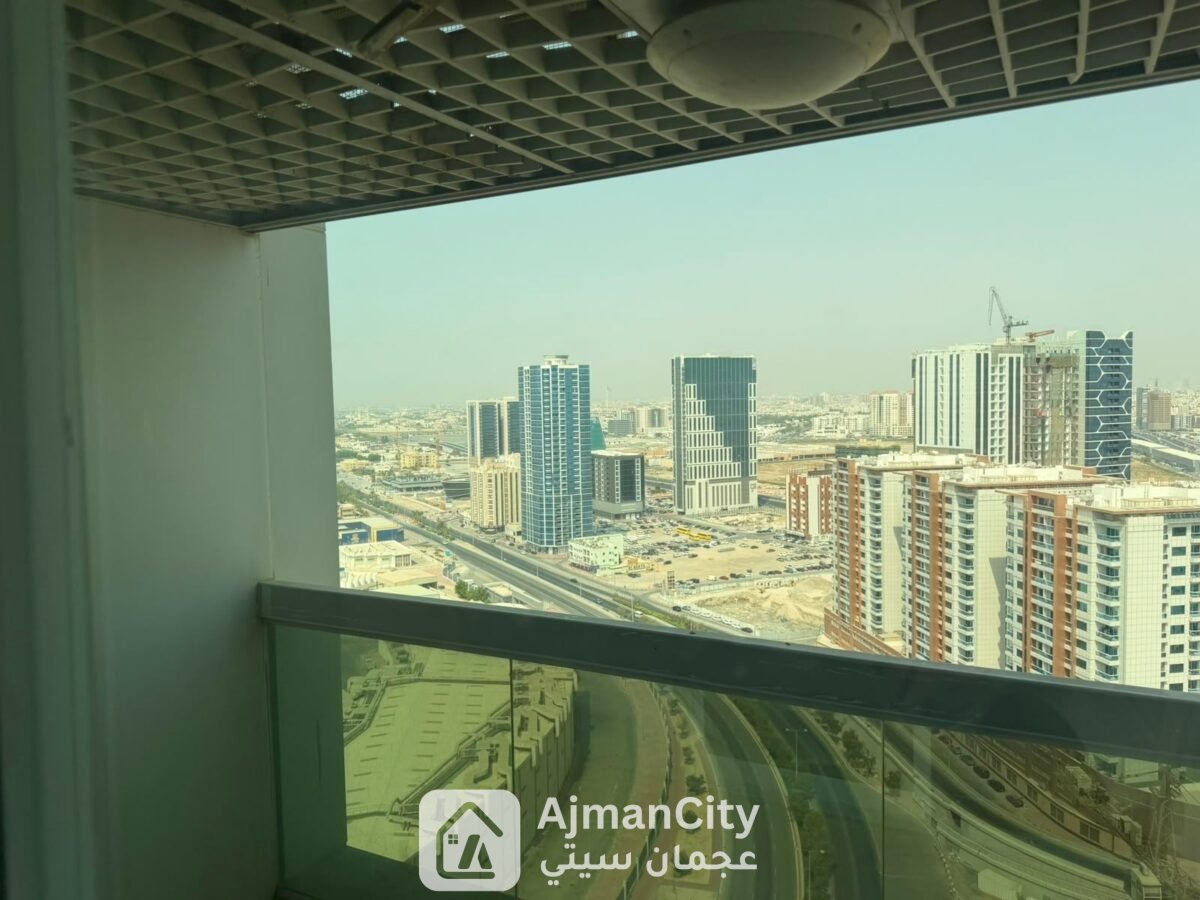 جاهزه للسكن || شاغره || مساحه واسعه || طابق مرتفع || اطلاله مفتوحه