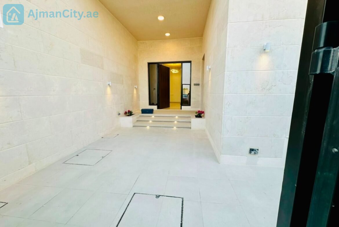 Villa for sale, freehold, open to all nationalities, at a special price.