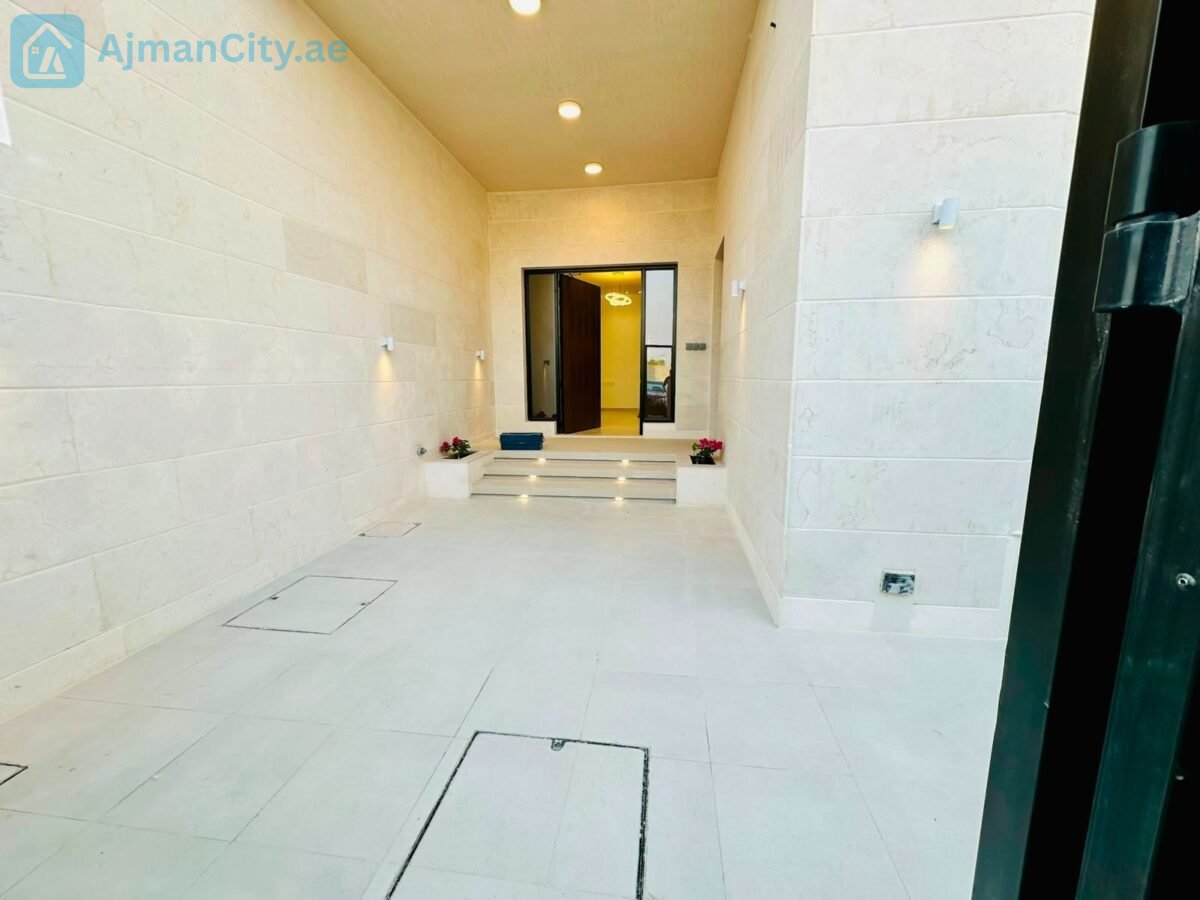 Villa for sale, freehold, open to all nationalities, at a special price. Villa for sale, freehold, open to all nationalities, at a special price.