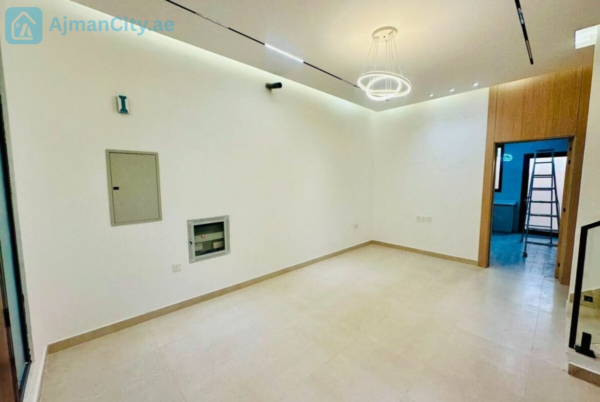 Villa for sale, freehold, open to all nationalities, at a special price.