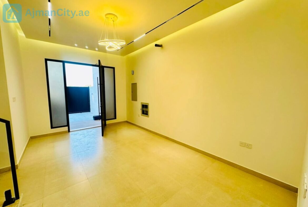 Villa for sale, freehold, open to all nationalities, at a special price.