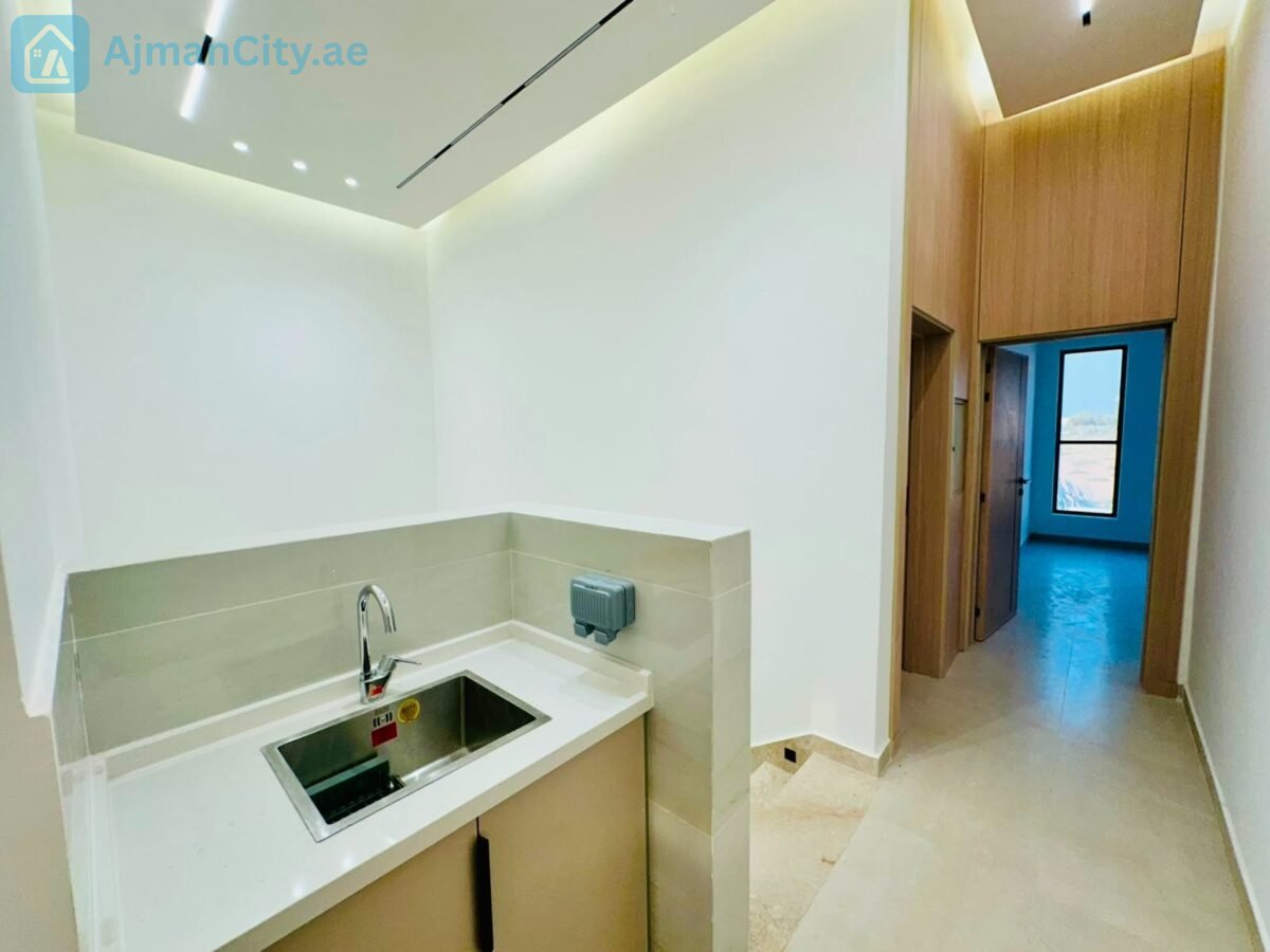 Villa for sale, freehold, open to all nationalities, at a special price. Villa for sale, freehold, open to all nationalities, at a special price.
