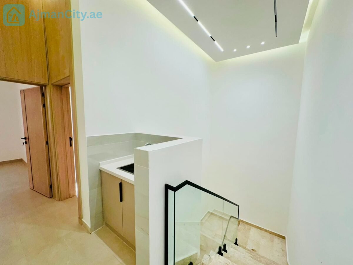 Villa for sale, freehold, open to all nationalities, at a special price. Villa for sale, freehold, open to all nationalities, at a special price.