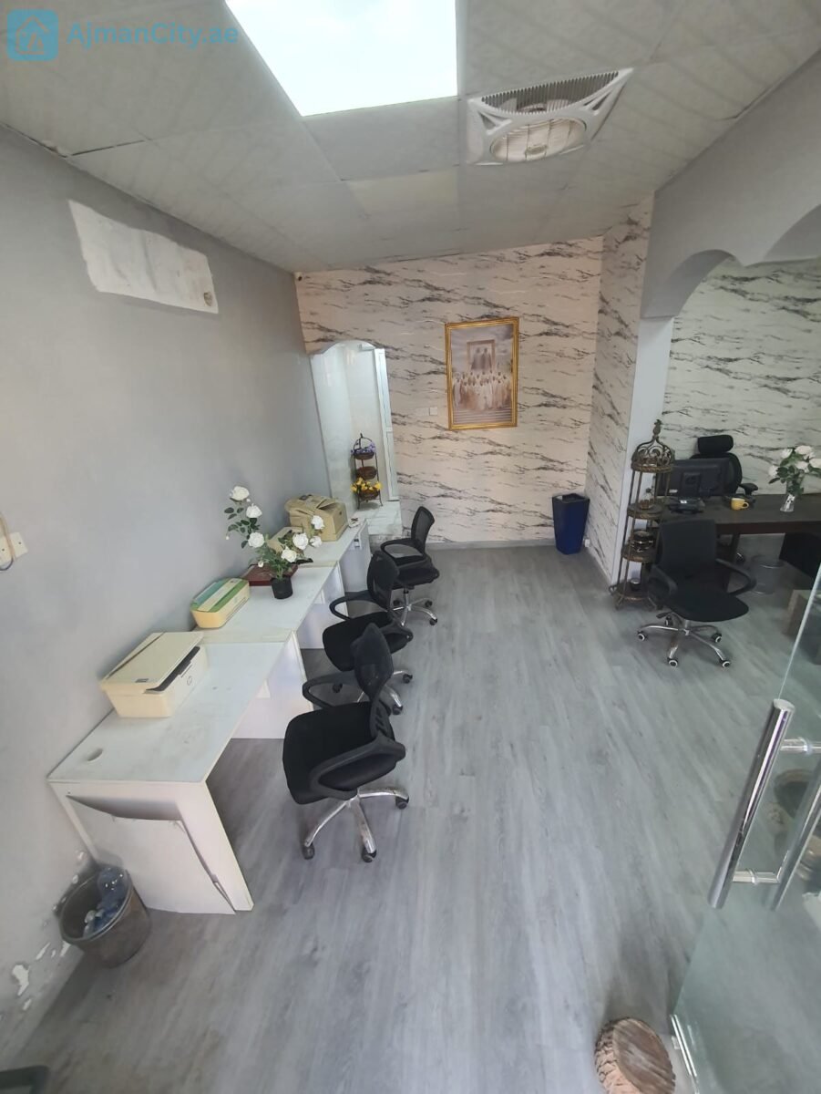 فيلا استثمارية بثلاثة مداخل مستقلة | عائد إيجاري قائم 255 ألف درهم سنويًا