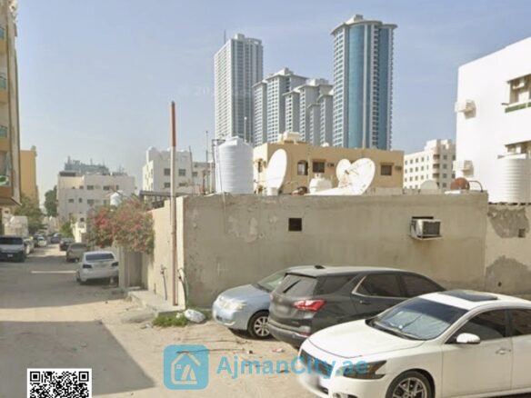 قطعة أرض سكنية 683.18 قدم مربع + فيلا قائمة