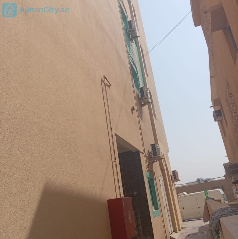 بناية استثمارية للبيع في ليوارة 1 – زاوية شارعين – دخل سنوي 310 ألف درهم. Investment Building for Sale in Liwara 1 – Corner Plot on Two Streets – Annual Income AED 310,000