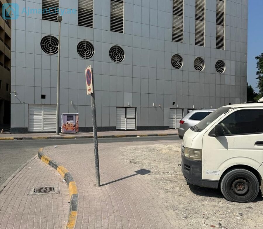 أرض زاوية سكني تجاري للبيع في النخيل – 344م² – أرضي + 4 – على شارعين. Corner Residential & Commercial Plot for Sale in Al Nakheel – 344 SQM – G+4 – Two Streets