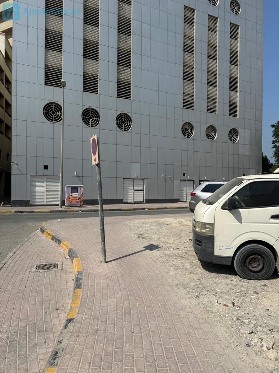أرض زاوية سكني تجاري للبيع في النخيل – 344م² – أرضي + 4 – على شارعين أرض زاوية سكني تجاري للبيع في النخيل – 344م² – أرضي + 4 – على شارعين. Corner Residential & Commercial Plot for Sale in Al Nakheel – 344 SQM – G+4 – Two Streets