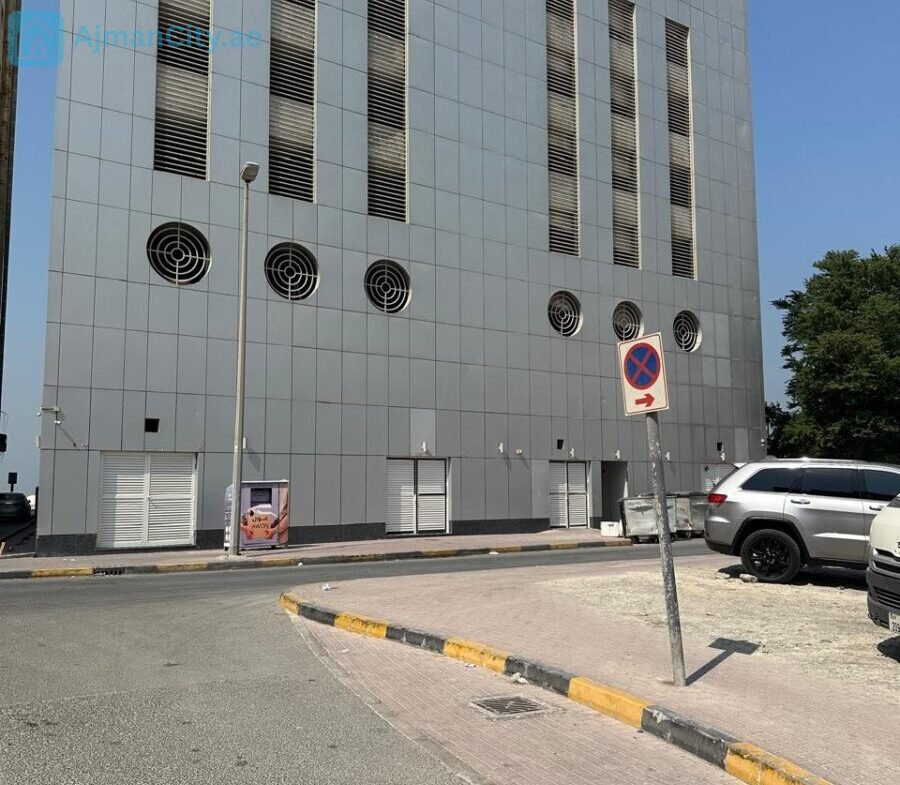 Corner Plot for Sale in Al Nakhil, Ajman, Located on Two Streets, 3,703 Sq. Ft., G+4 Permit, Prime Location and Excellent Investment Opportunity, AED 4.2 Million.أرض زاوية على شارعين للبيع في النخيل عجمان مساحة 3703 قدم مربع تصريح أرضي و4 طوابق موقع مميز وفرصة استثمارية بسعر 4.2 مليون درهم